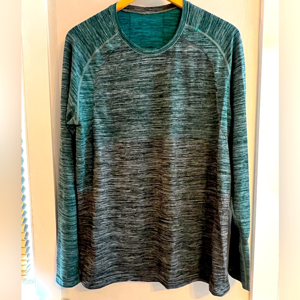 Lululemon Metal Vent Tech Long Sleeve Shirt Ombre Teal and Gray XL